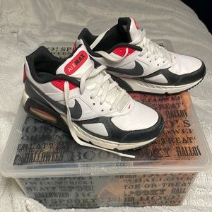 Nike Air Max Sz 8.5 red white and blue